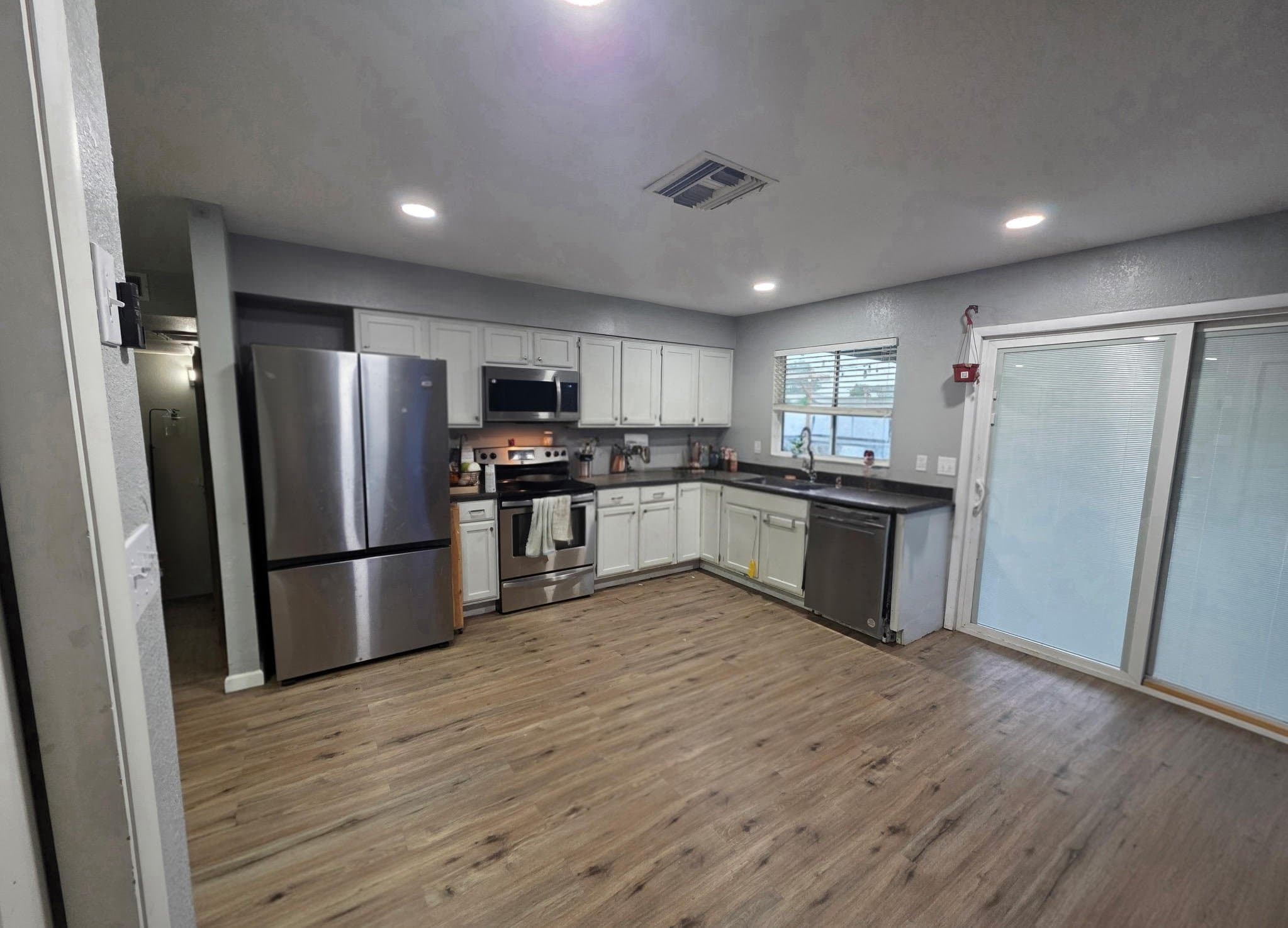 phoenix House: 3101 w bluefield