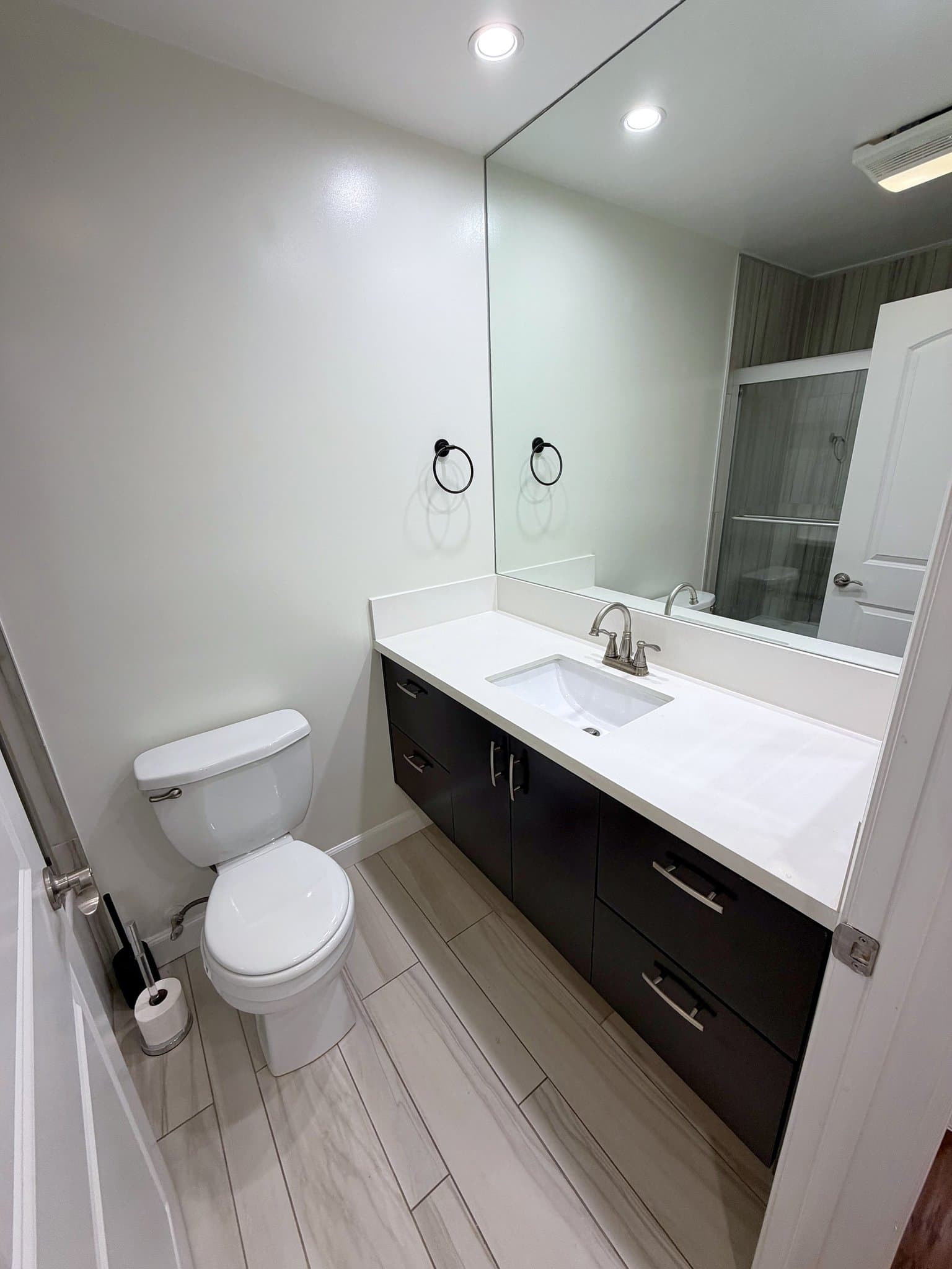 Los Angeles Condo: 6665 Franklin Ave