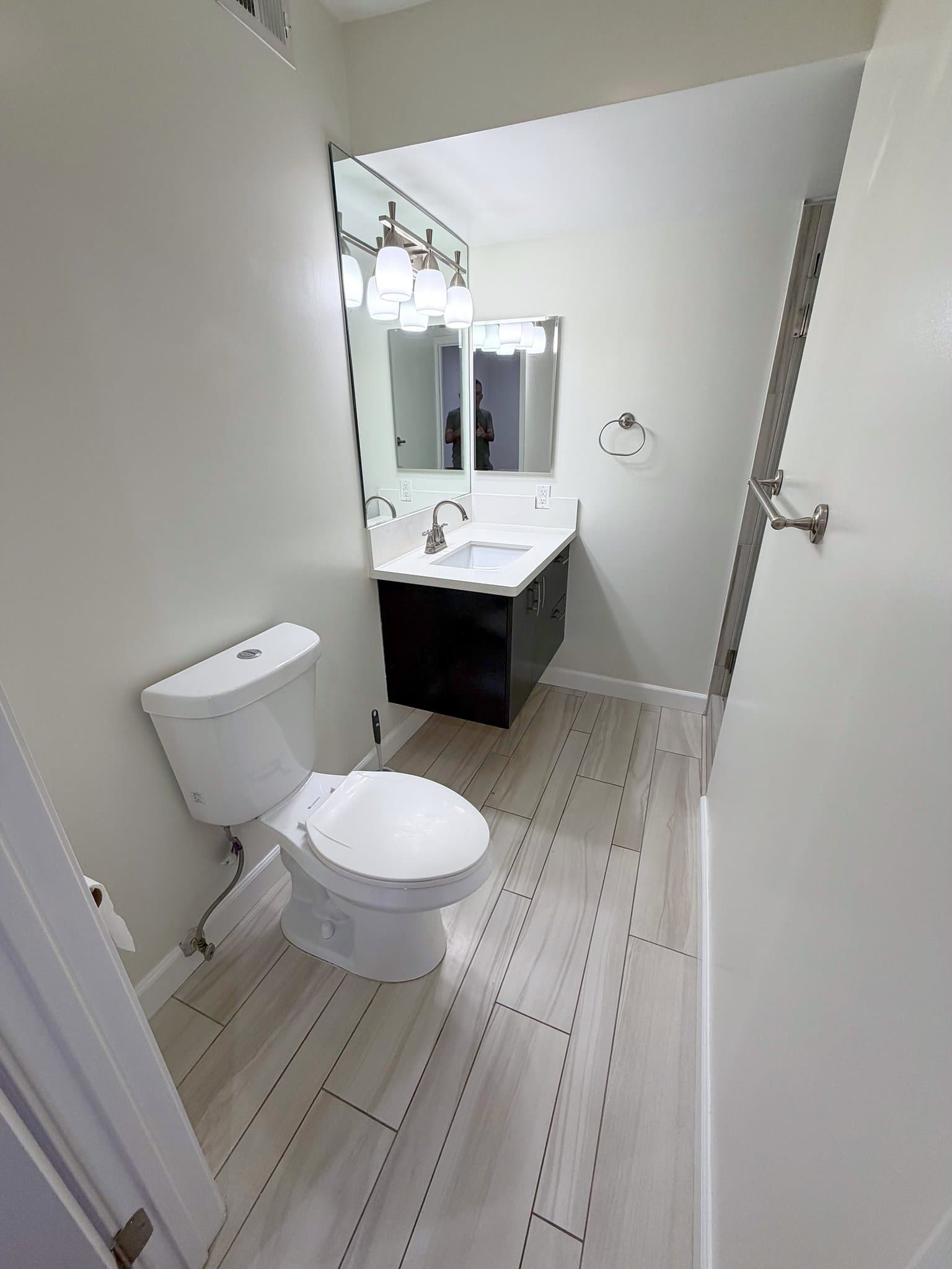 Los Angeles Condo: 6665 Franklin Ave