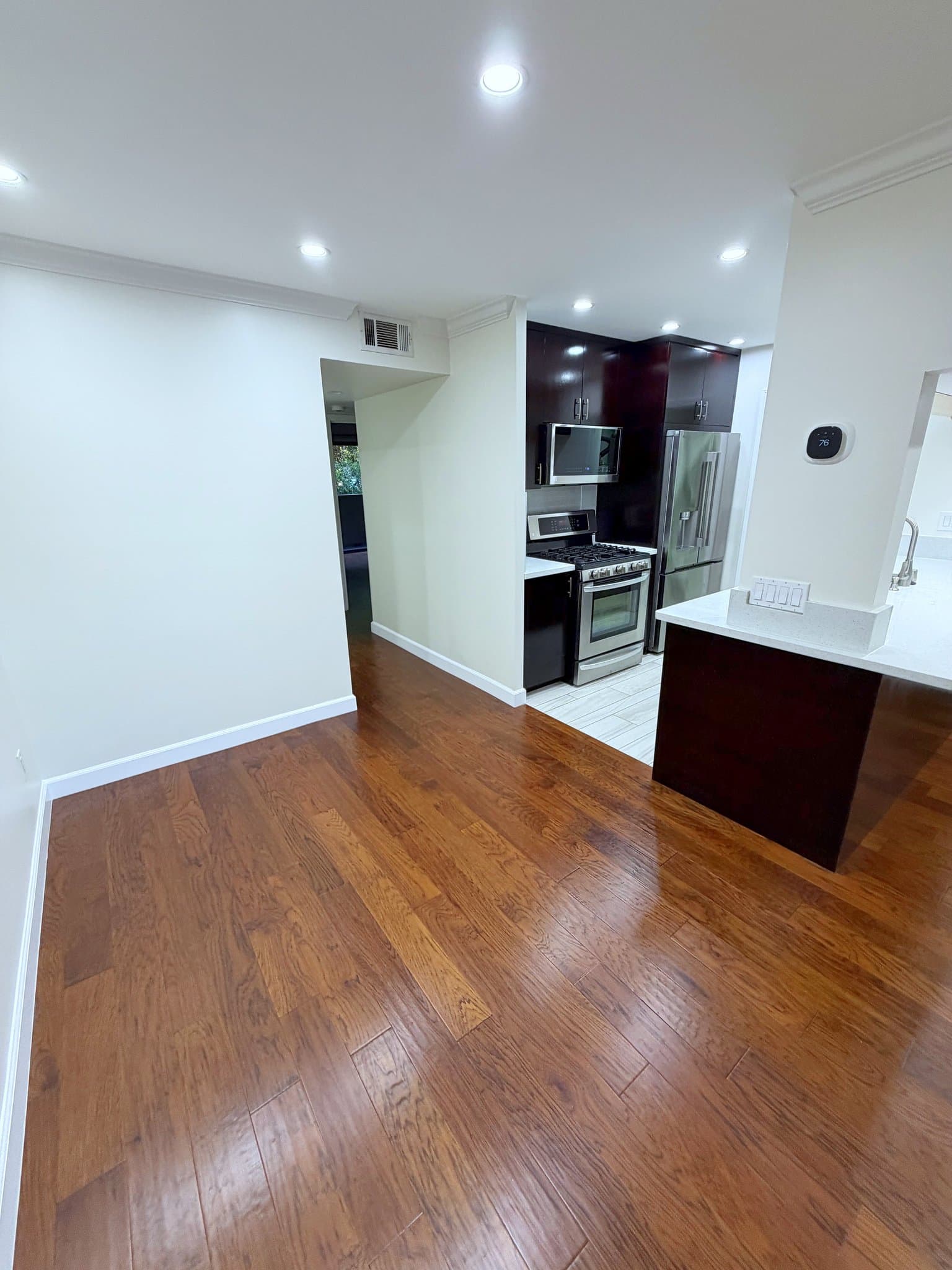 Los Angeles Condo: 6665 Franklin Ave