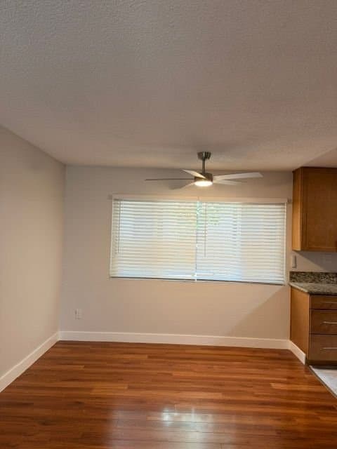 Van Nuys Apartment: 14925 Sherman Way