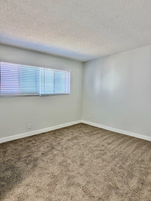 Van Nuys Apartment: 14925 Sherman Way