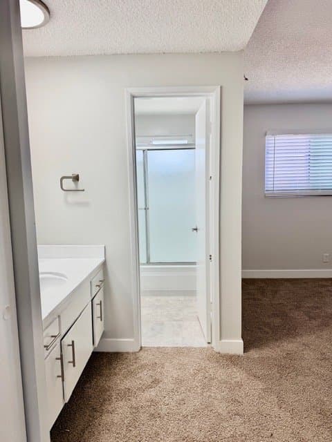 Van Nuys Apartment: 14925 Sherman Way