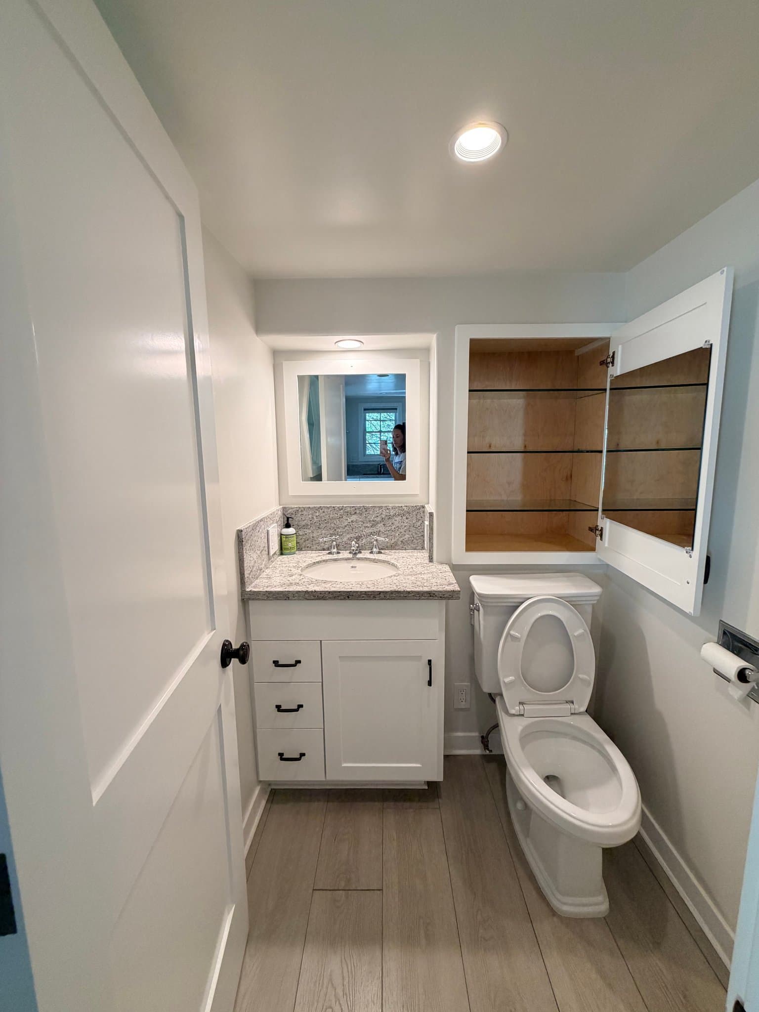 Laguna Beach Apartment: 30 N Stonington Rd