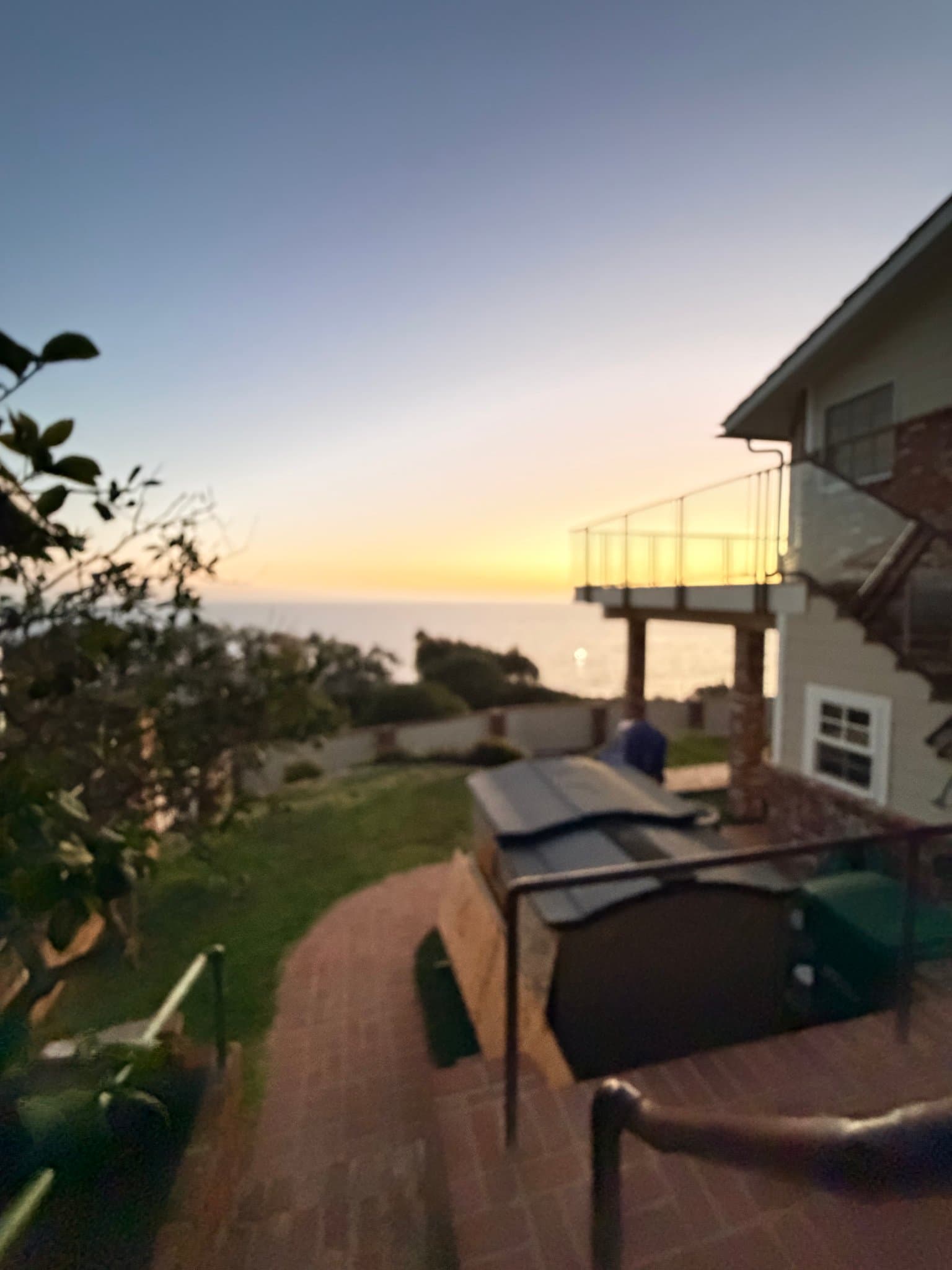 Laguna Beach Apartment: 30 N Stonington Rd