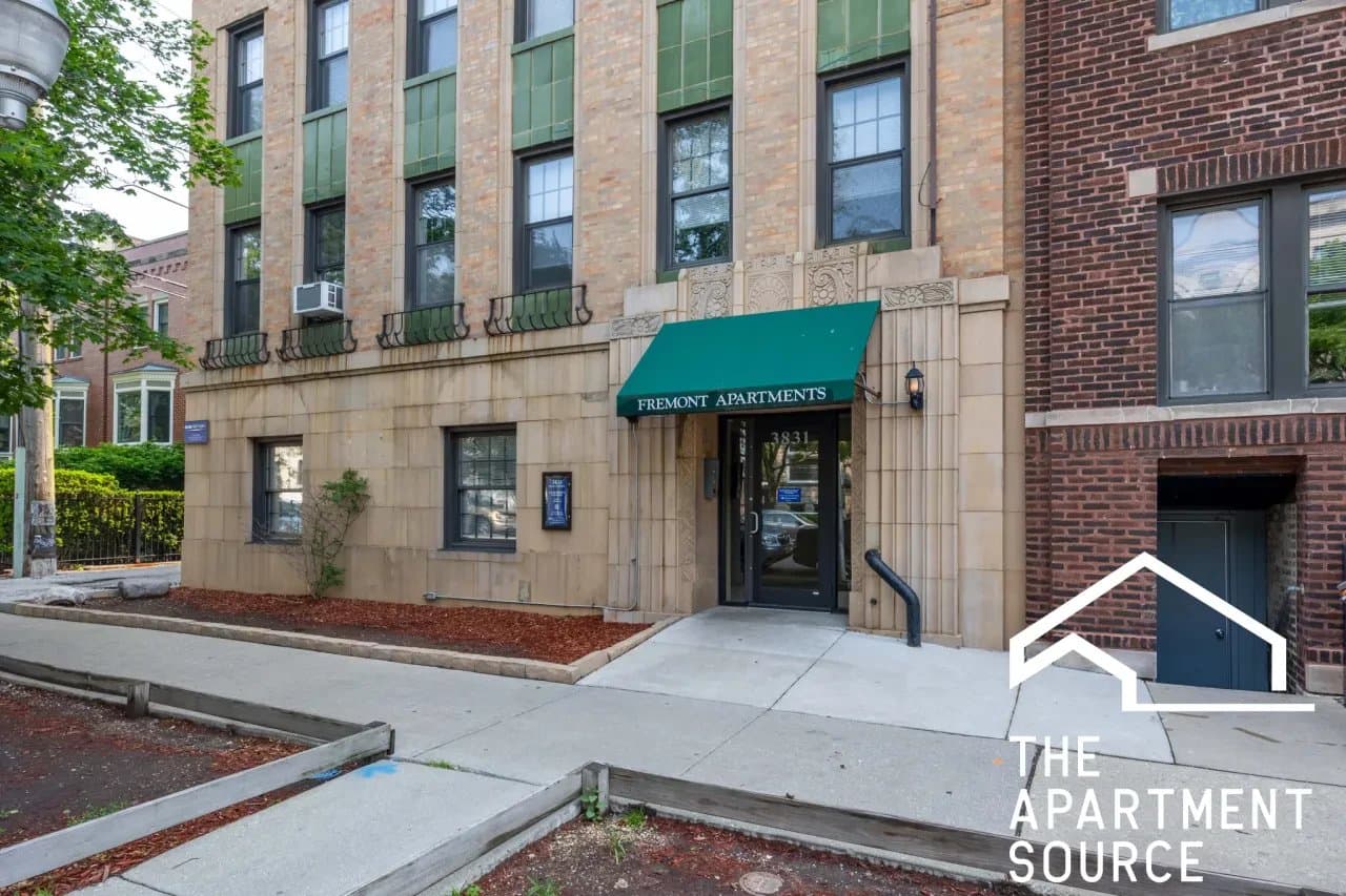 Chicago Apartment: 3831 North Fremont Street #111 Chicago, IL 60613