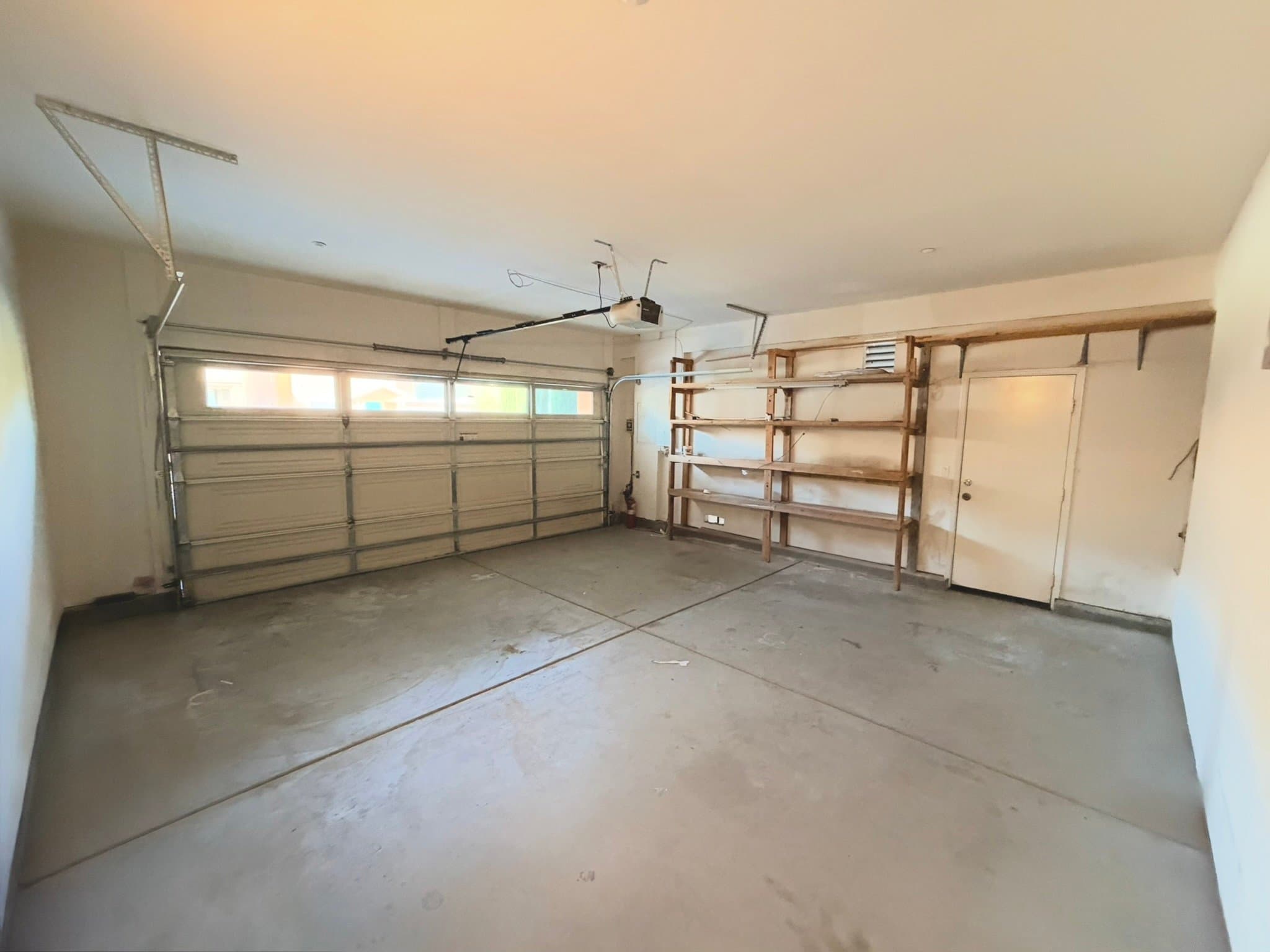 Fontana House: 14679 Decoy Ln
