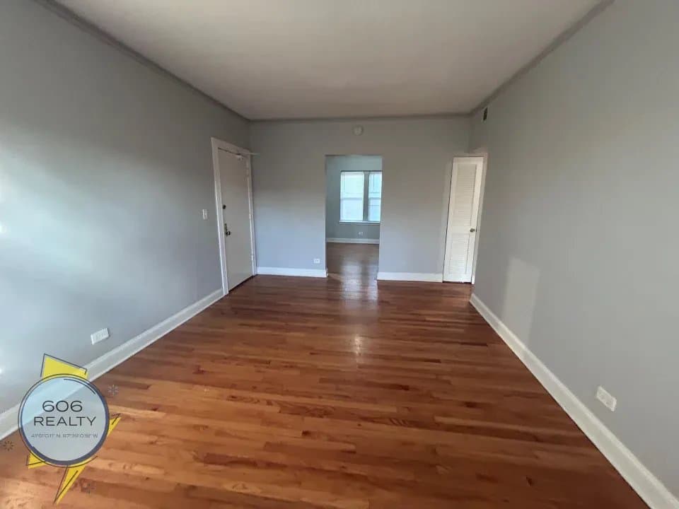 Chicago Apartment: 7346 North Damen Avenue #2 Chicago, IL 60645