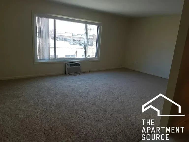 Oak Park Apartment: 110 North Kenilworth Avenue #2A Oak Park, IL 60301