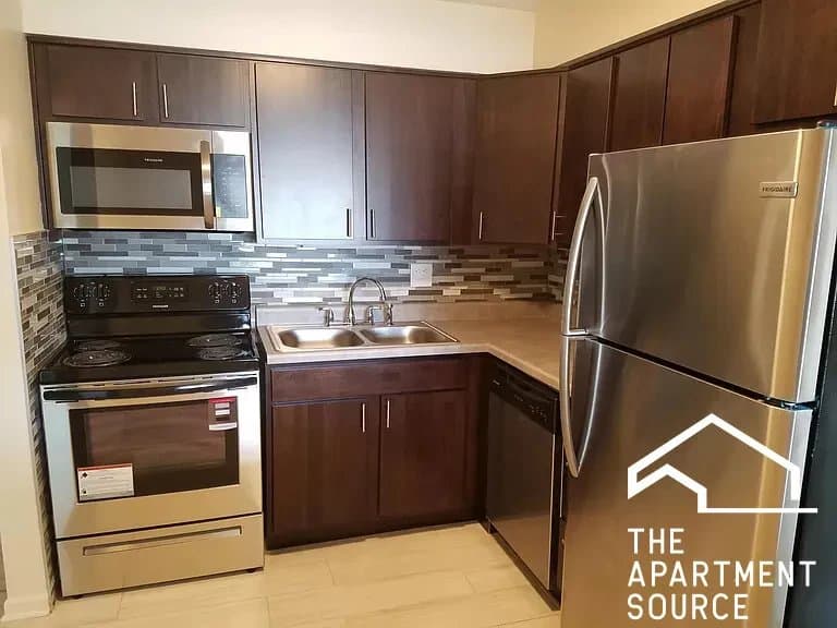 Oak Park Apartment: 110 North Kenilworth Avenue #2A Oak Park, IL 60301