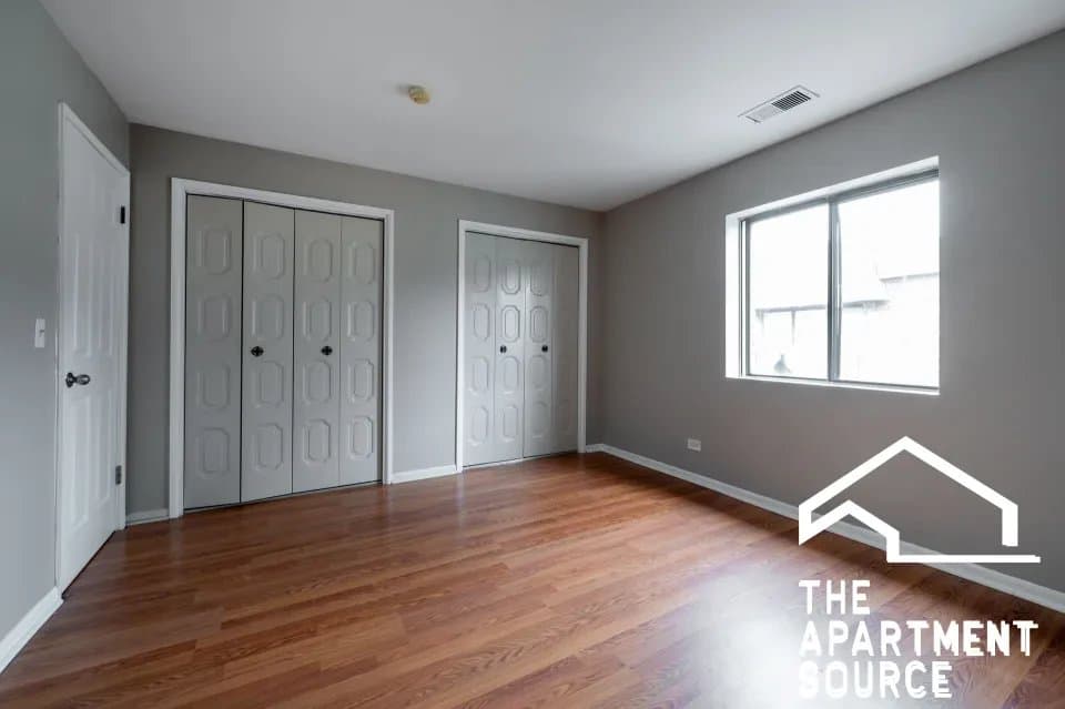 Elmwood Park Apartment: 2310 North Harlem Ave #503 Elmwood Park, IL 60707