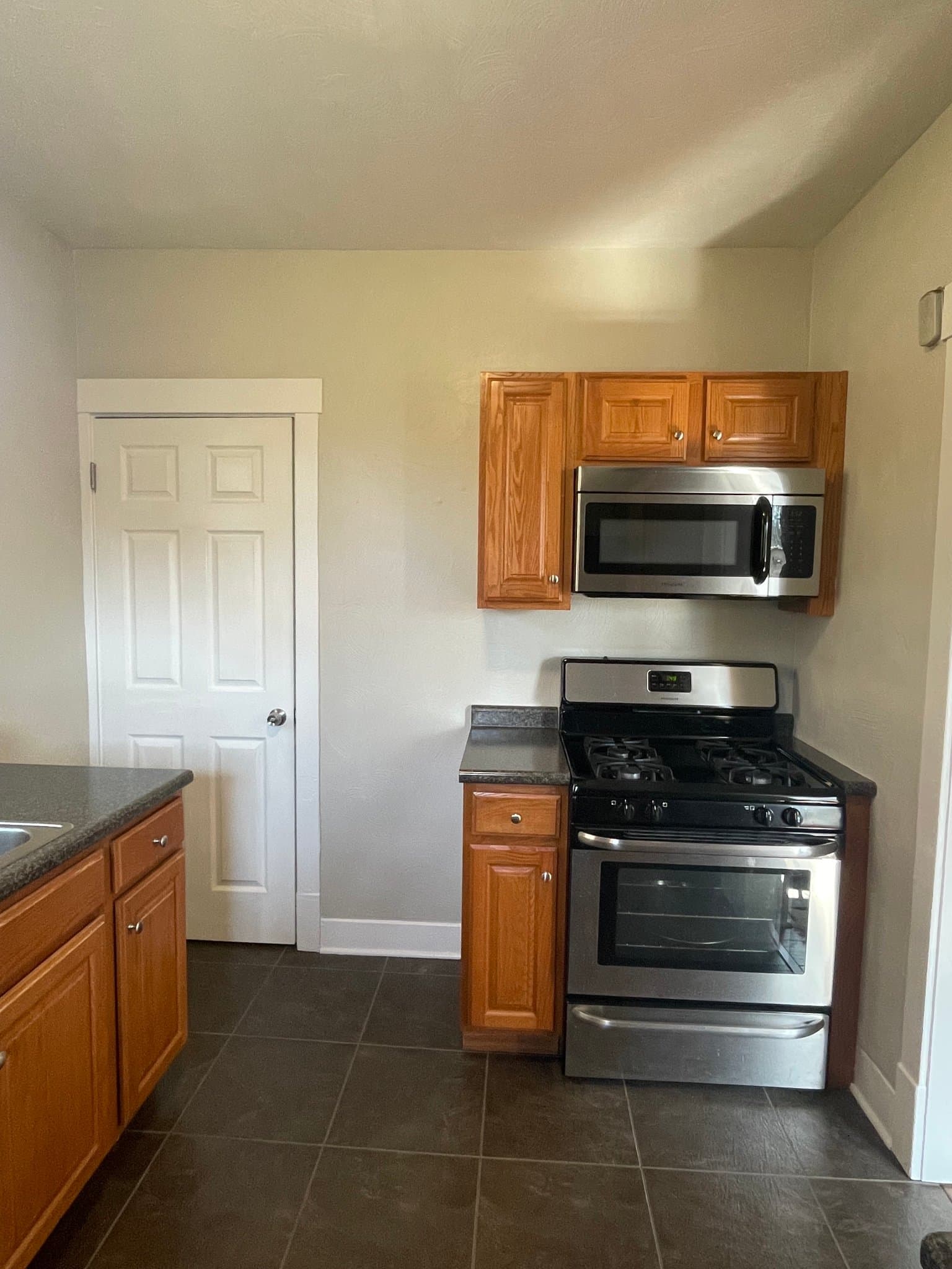 Pittsburgh House: 2424 Vodeli St