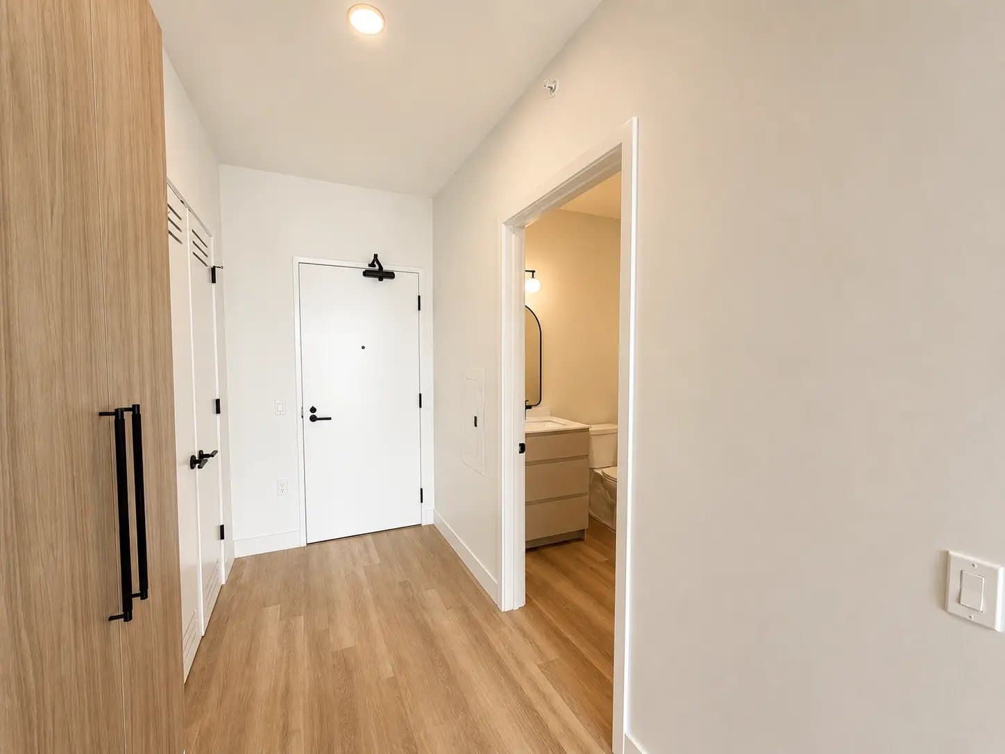 Chicago Condo: 225 N Ada St