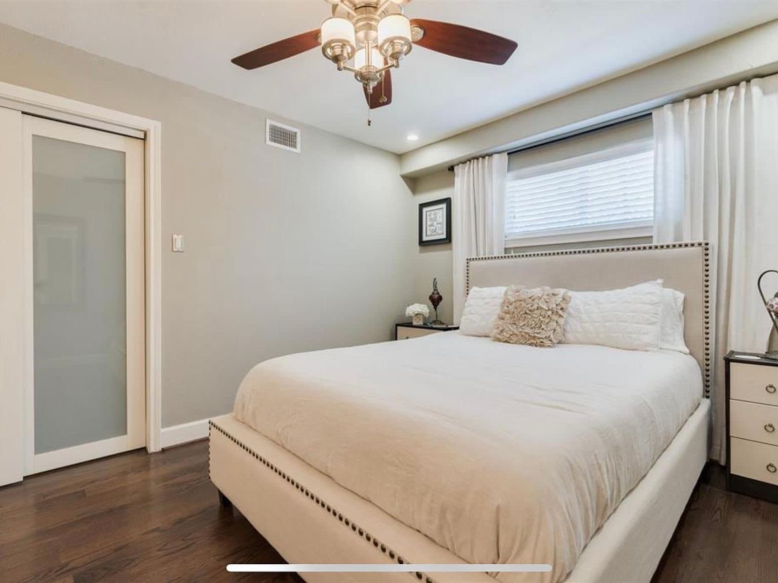 Houston Condo: 1449 Heights Blvd