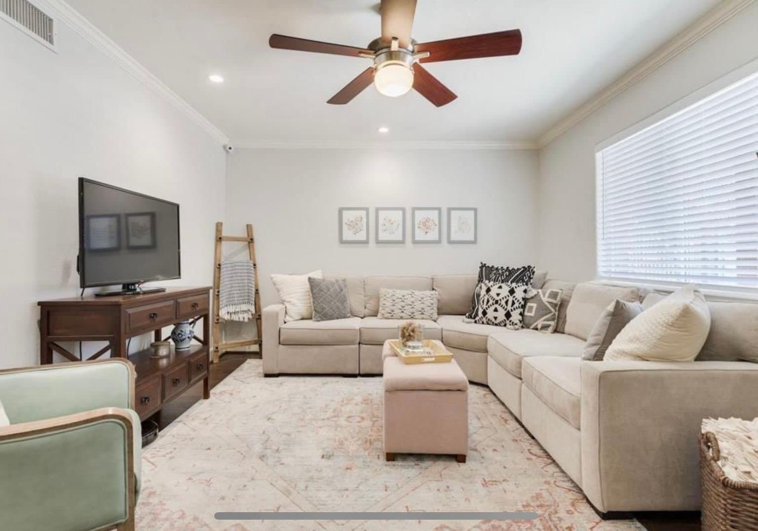 Houston Condo: 1449 Heights Blvd