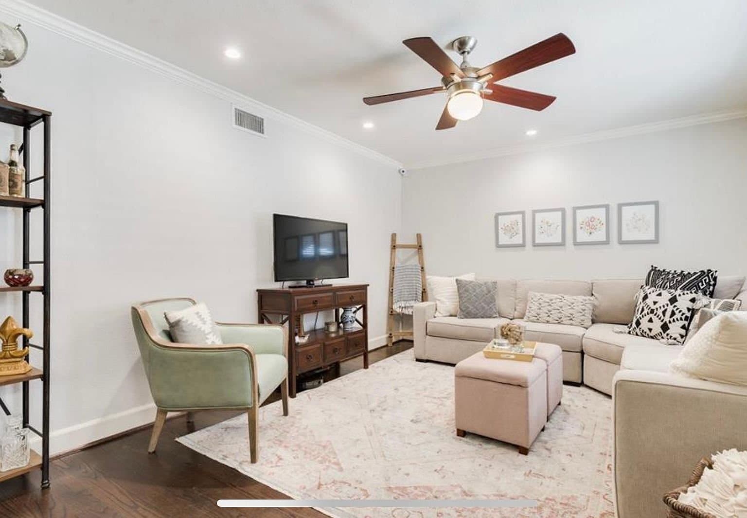 Houston Condo: 1449 Heights Blvd