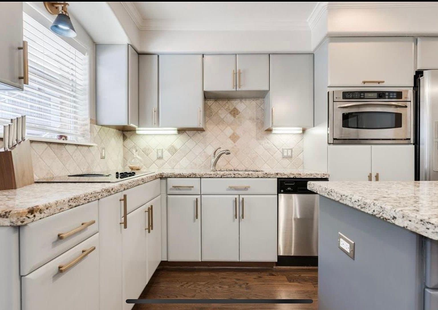 Houston Condo: 1449 Heights Blvd