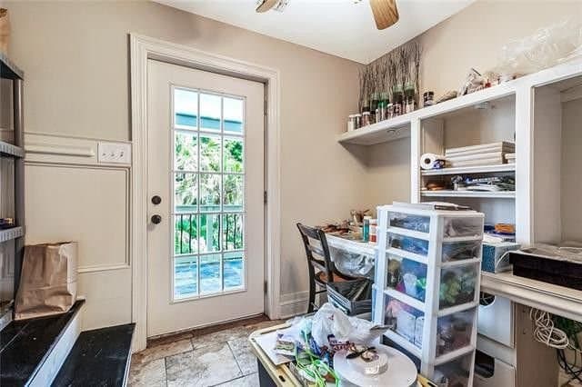 Metairie House: 3628 Severn Ave