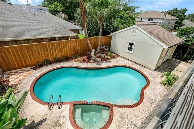 Metairie House: 3628 Severn Ave