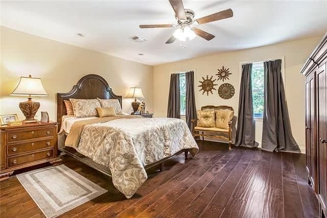 Metairie House: 3628 Severn Ave
