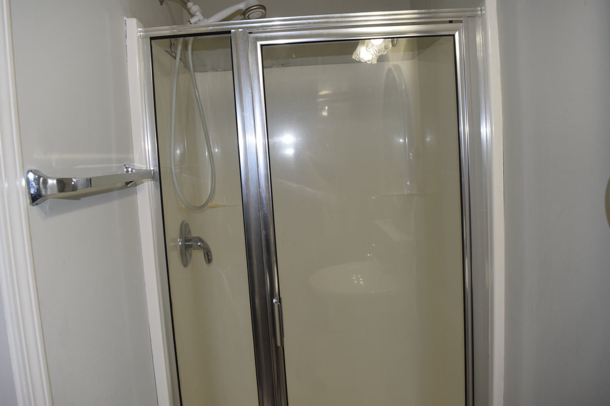 Alpharetta Single Room: 3355 Deer Valley Dr