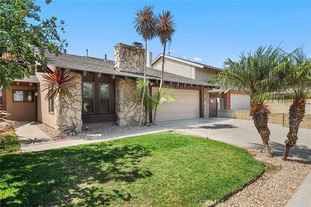 La Palma House: 4672 Elben Ave