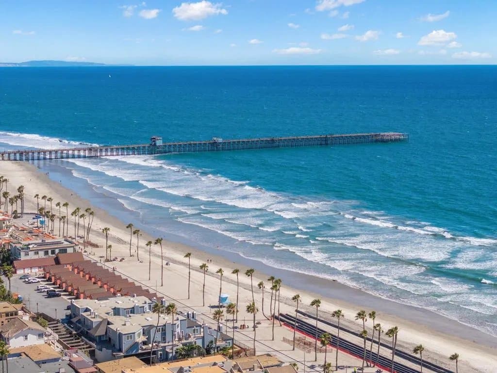 Oceanside Single Room: 509 Sunset Dr