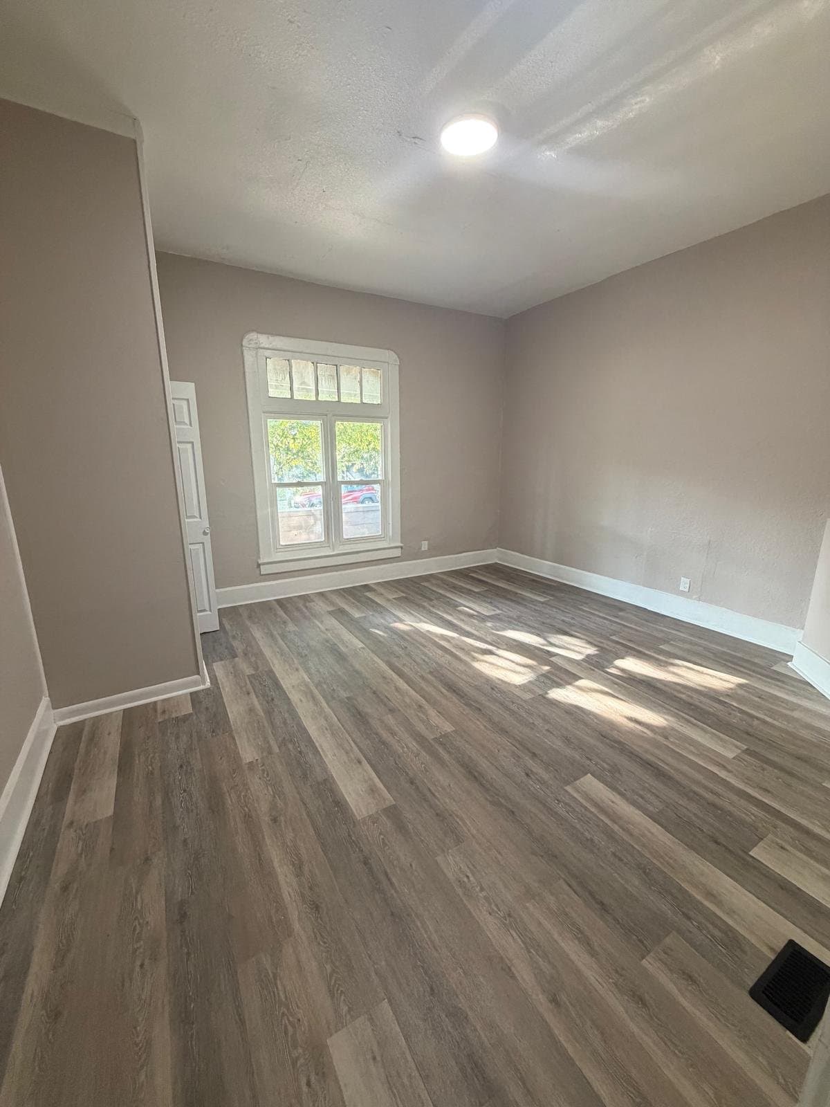Indianapolis House: 249 Eastern Ave