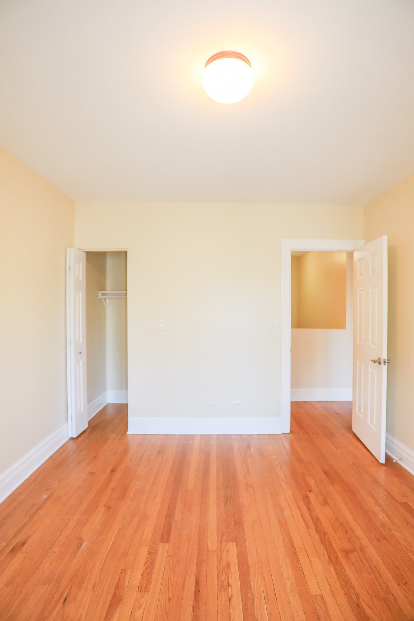 Chicago Apartment: 2050 Summerdale