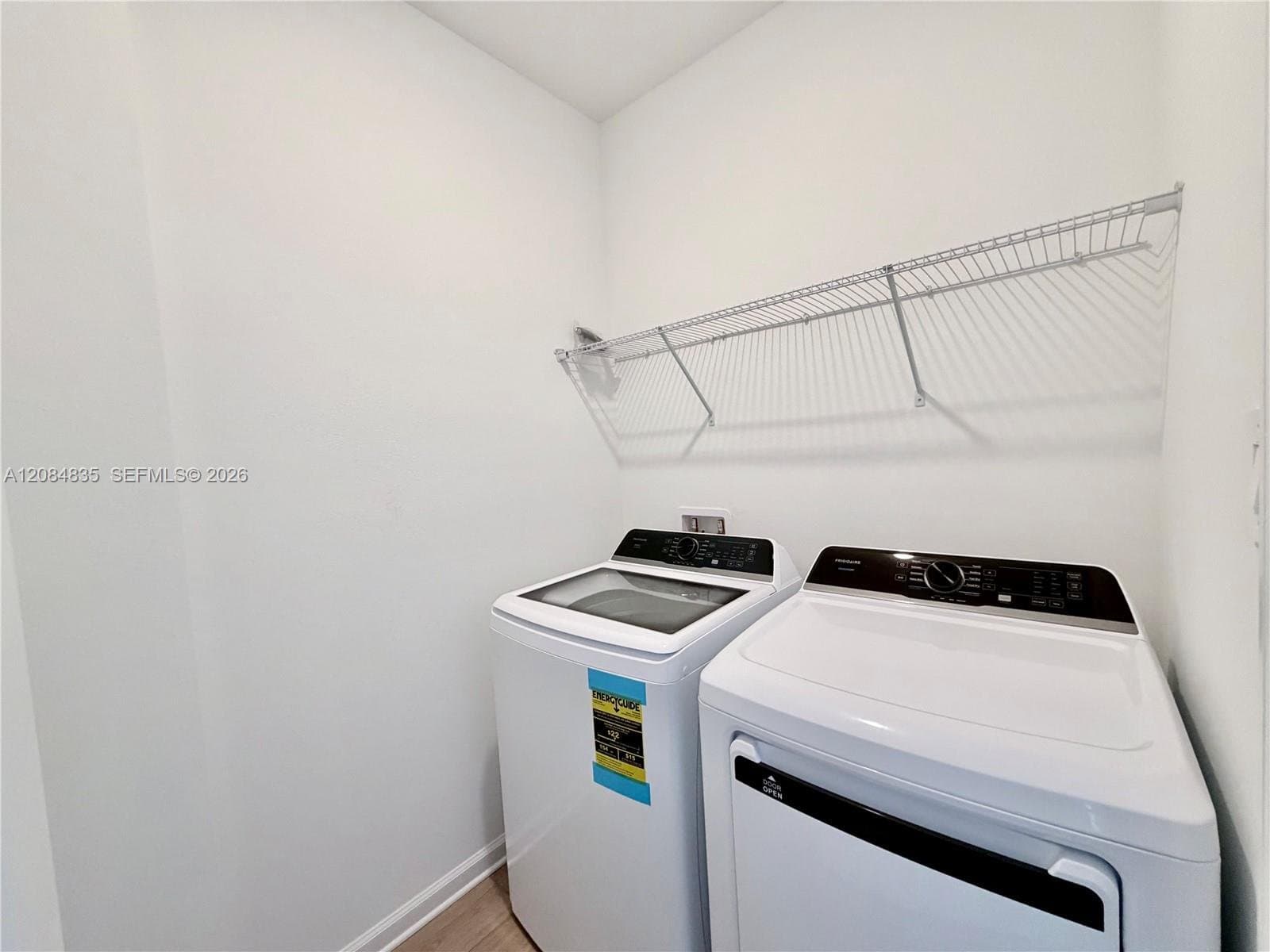 SAINT CLOUD House: 4443 Vibernum Ave