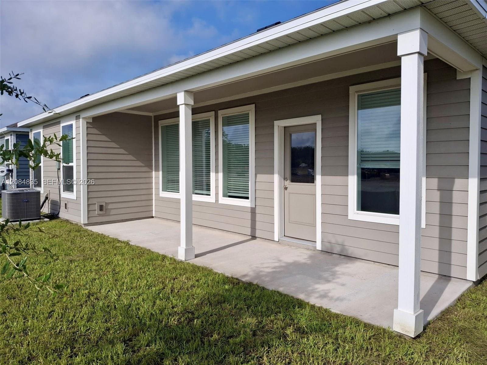 SAINT CLOUD House: 4443 Vibernum Ave