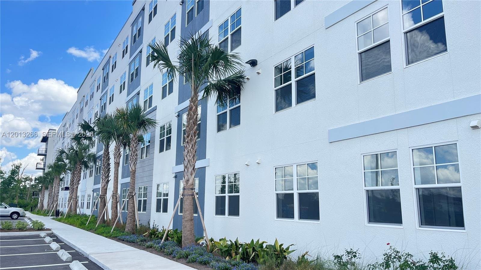 ORLANDO Condo: 5579 Millenia Park Blvd