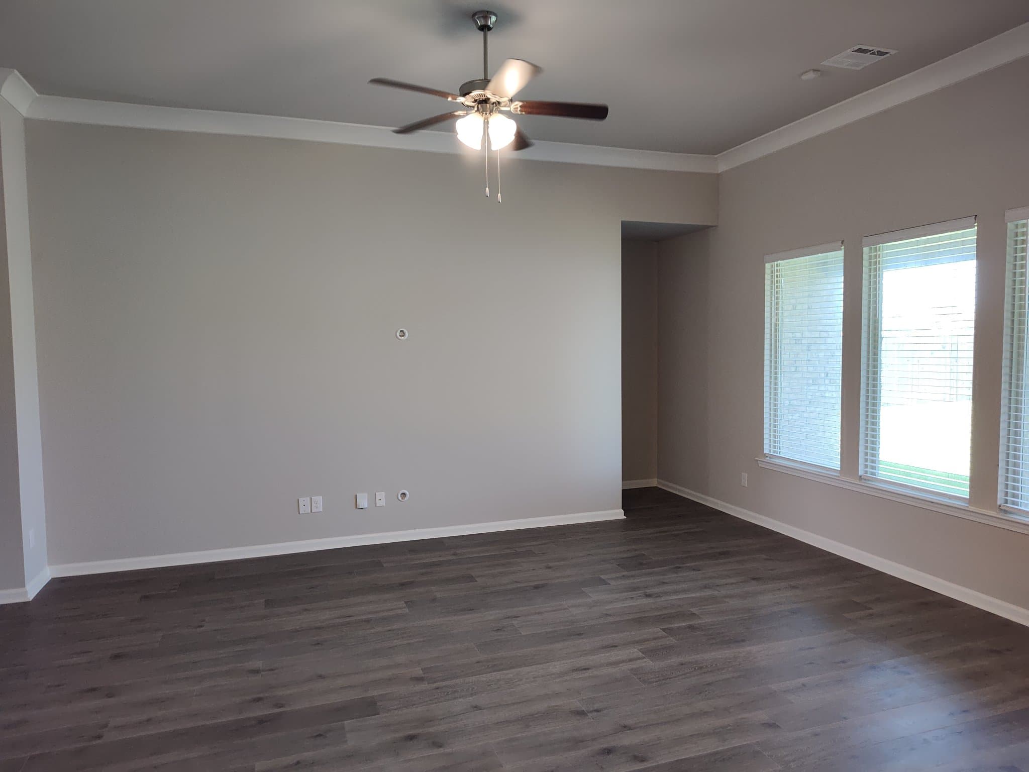 Lafayette House: 108 Hardwood Dr