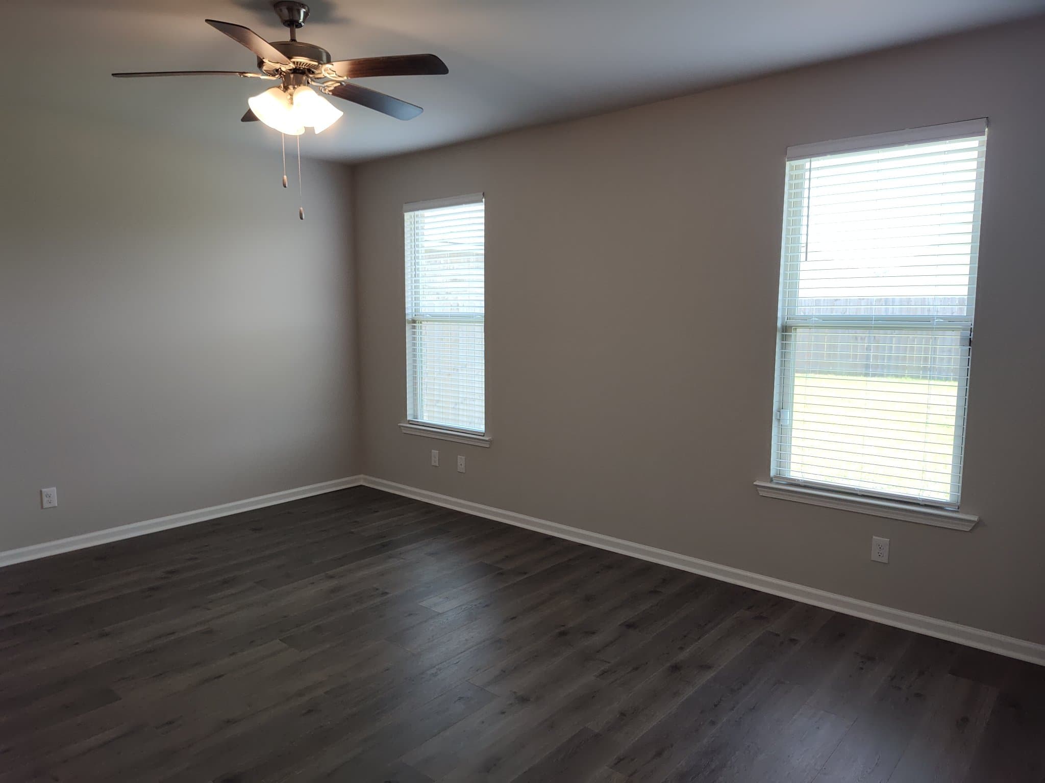 Lafayette House: 108 Hardwood Dr