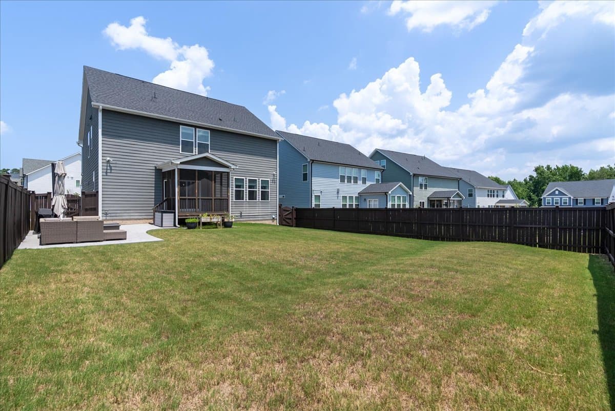 Raleigh House: 5216 Windmere Chase Dr