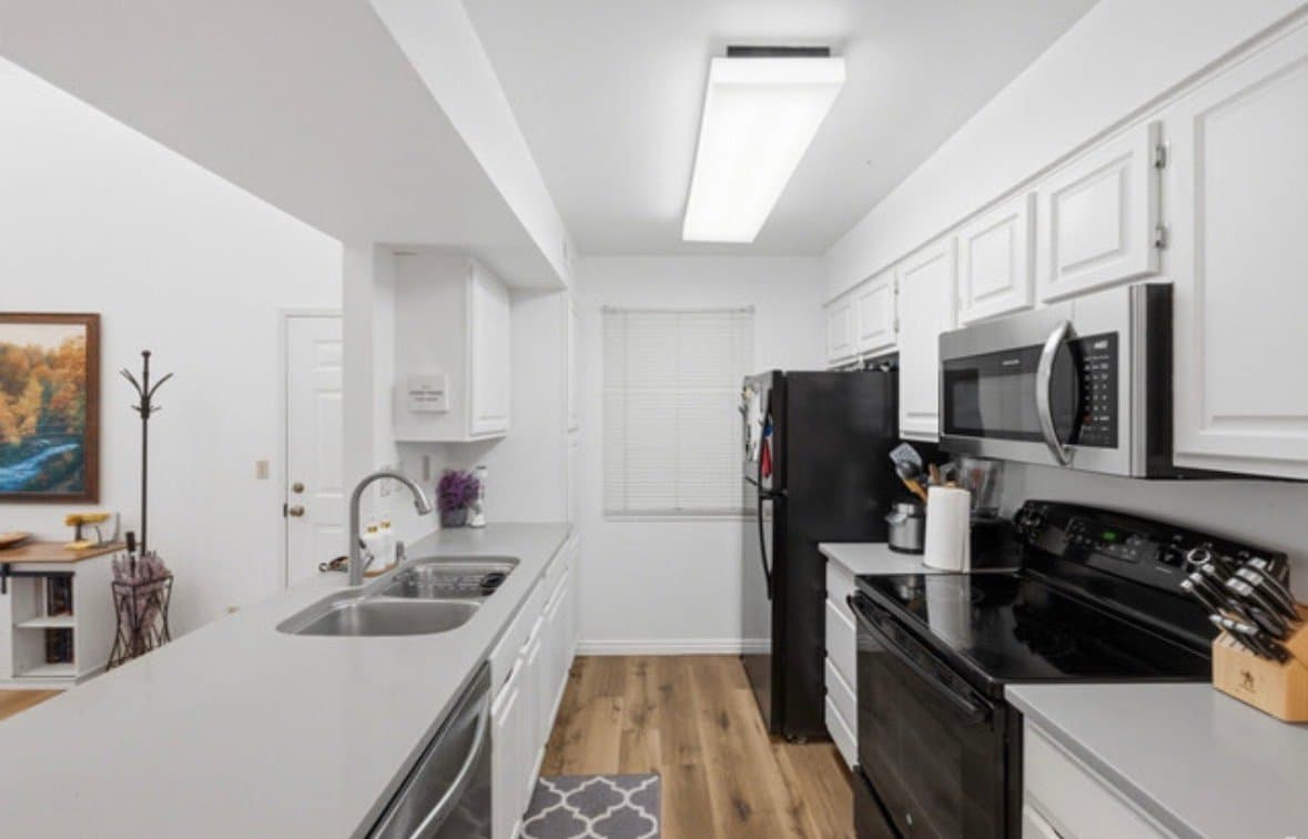 Bountiful Condo: 650 S Main St