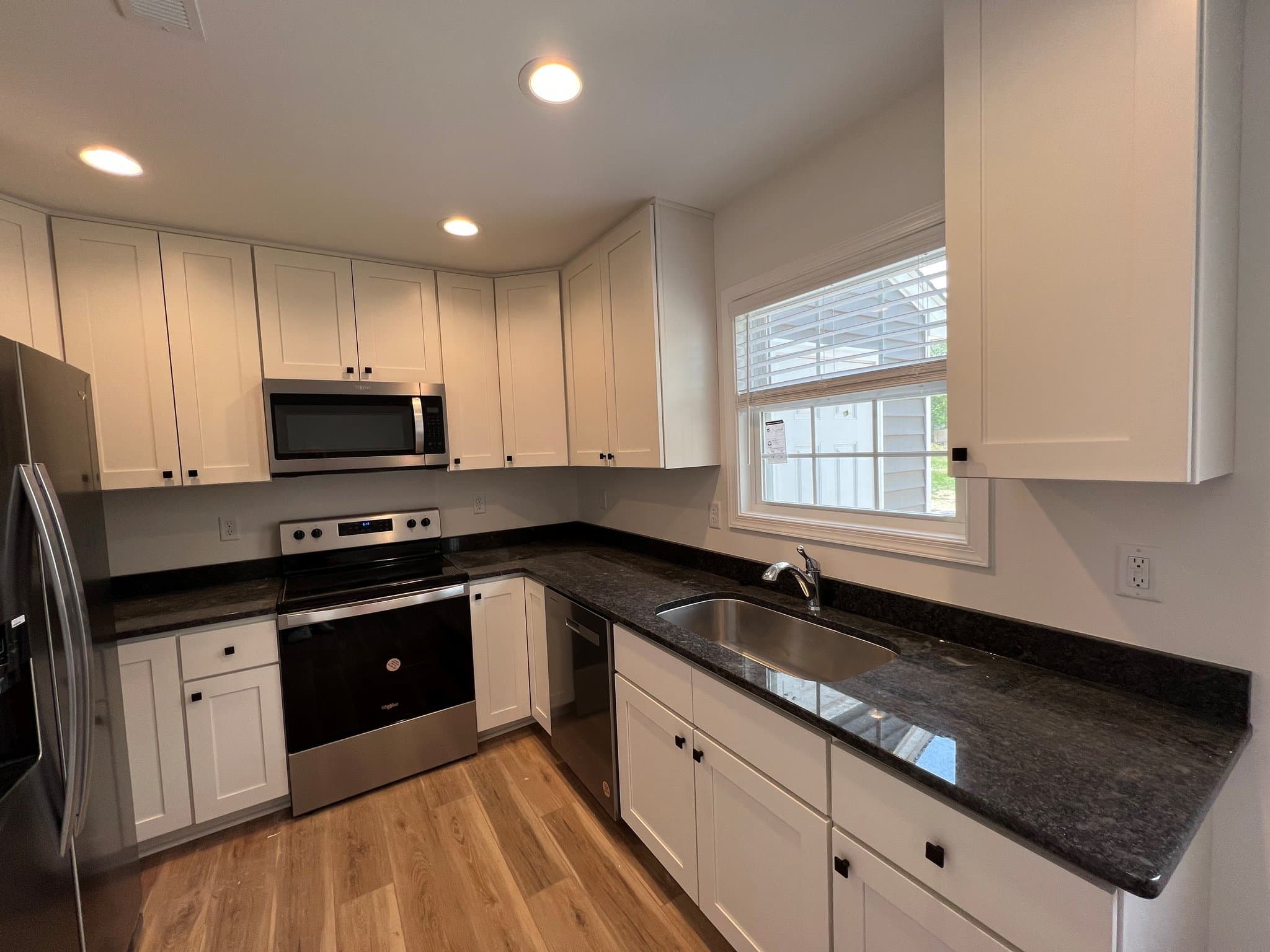 Grottoes Townhome: 129 20th Street