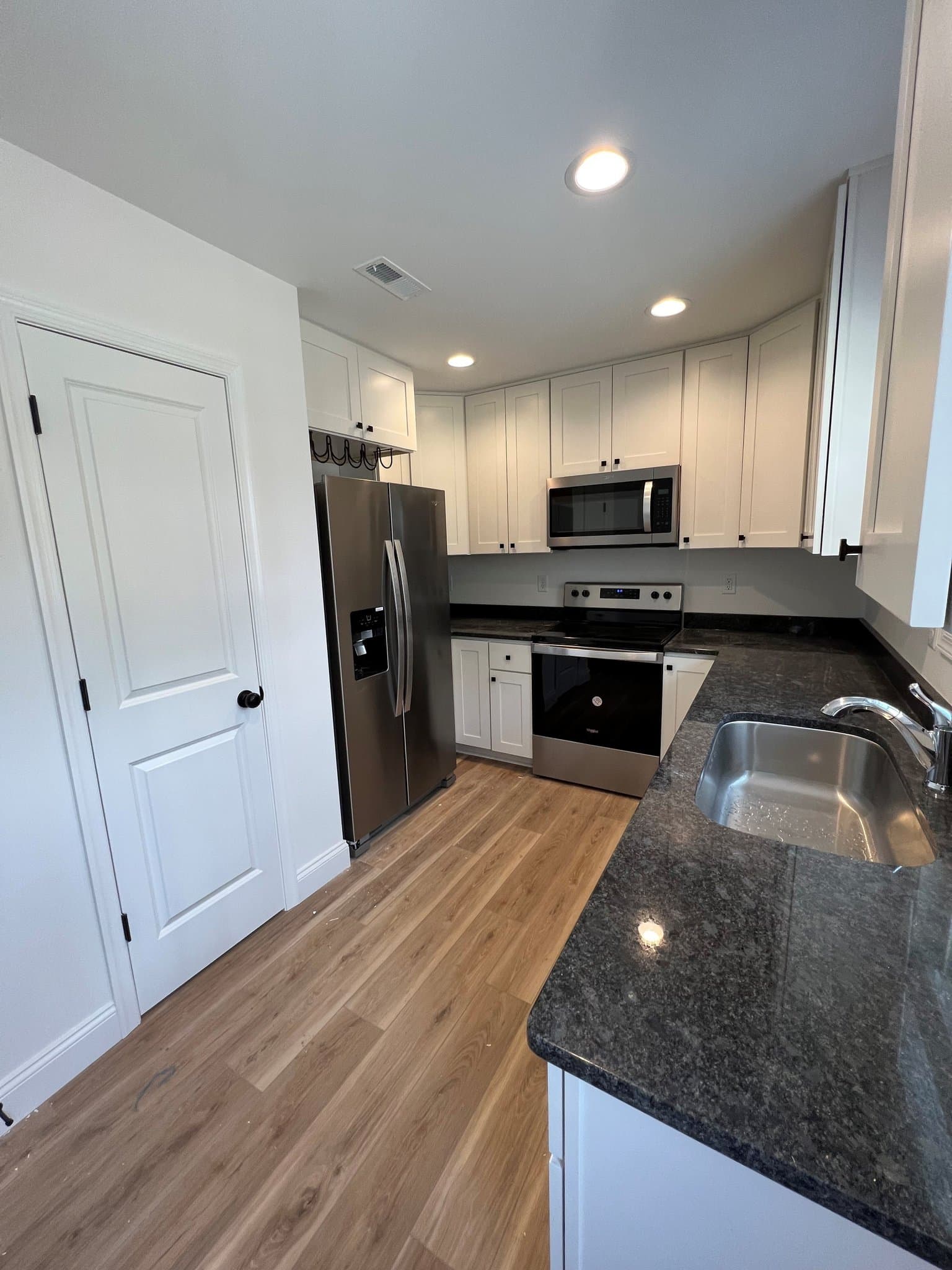 Grottoes Townhome: 129 20th Street