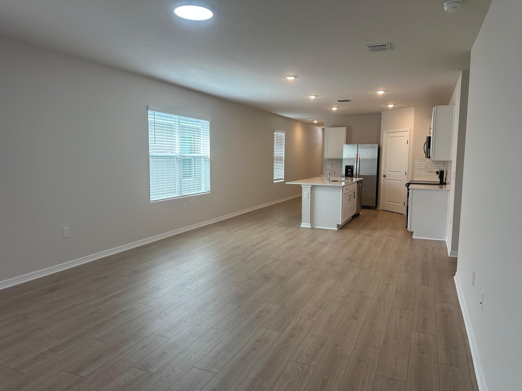 Parrish House: 8821 Clearview St