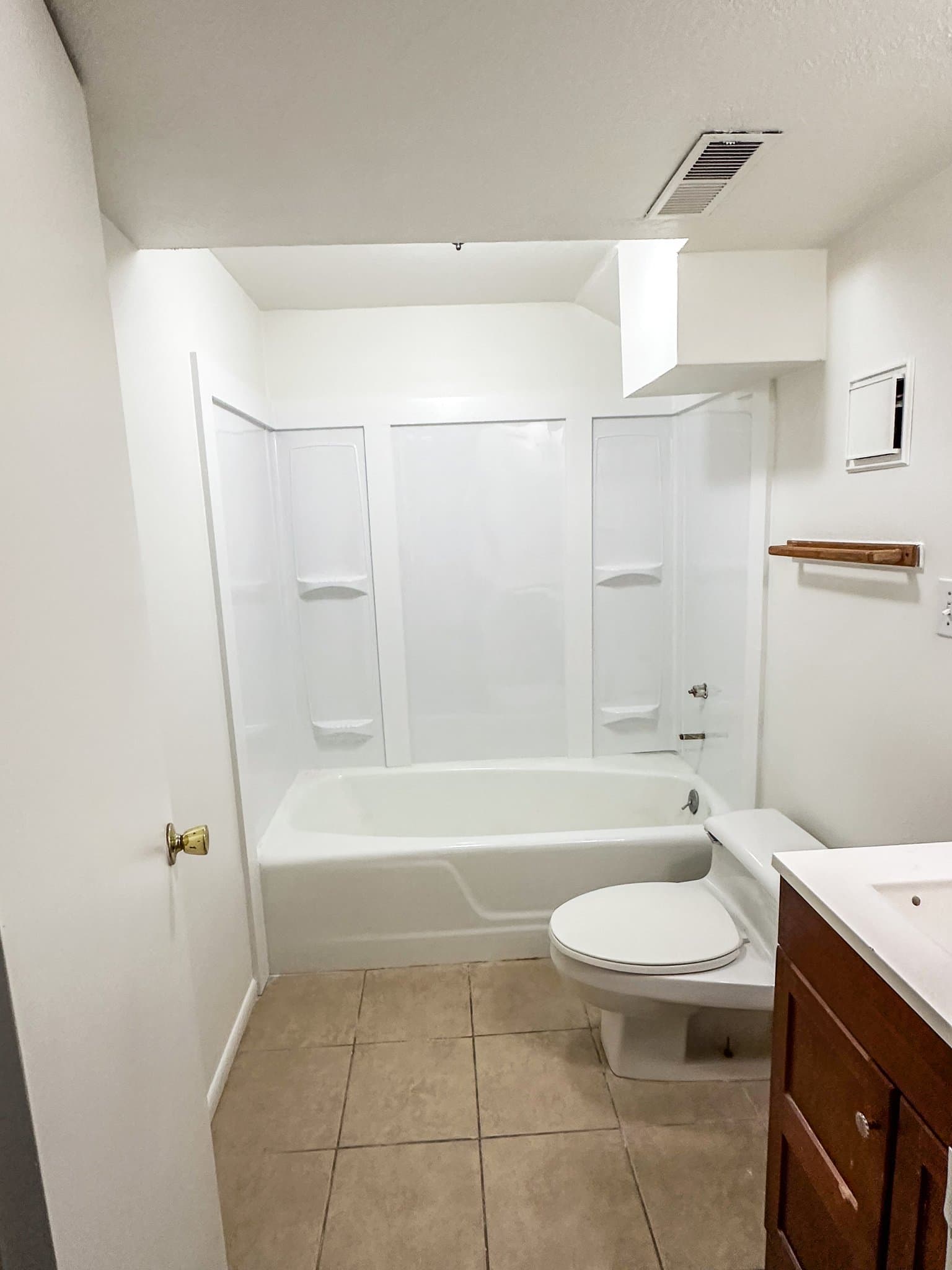 Taylorsville House: 5333 Peachwood Circle