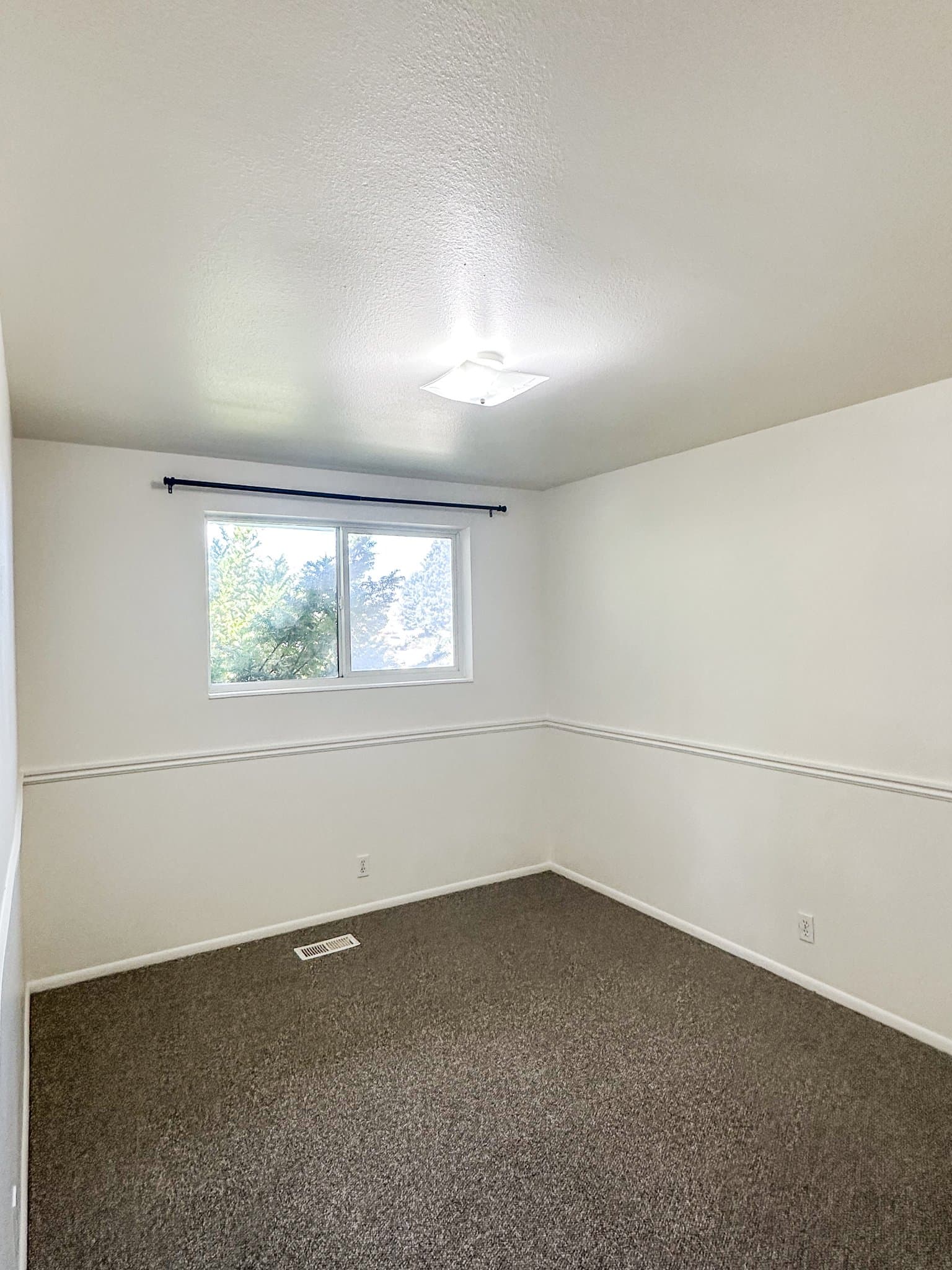 Taylorsville House: 5333 Peachwood Circle