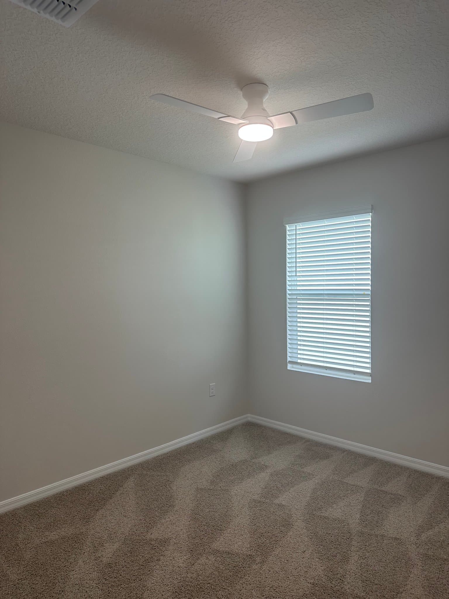 Parrish House: 8821 Clearview St
