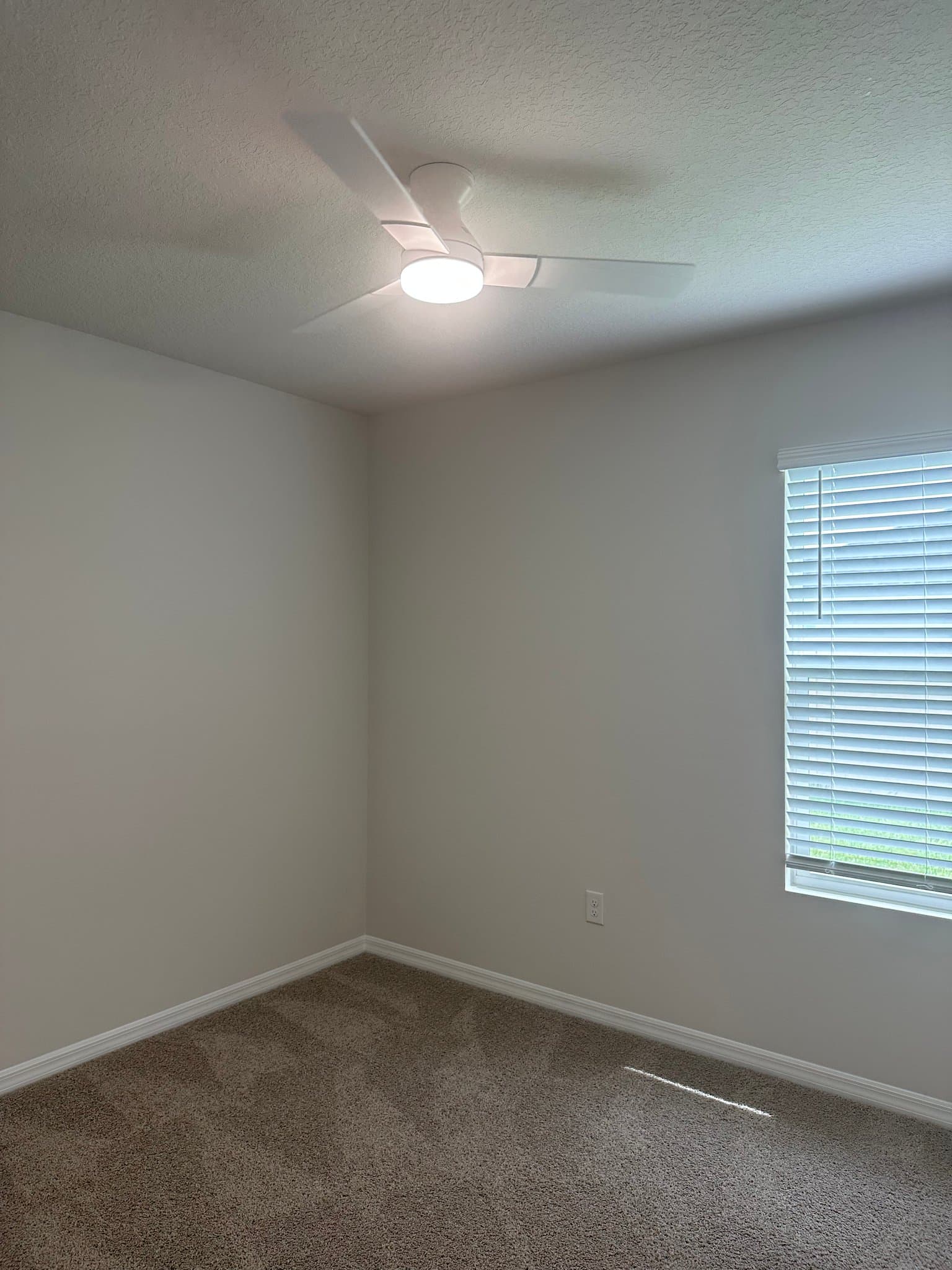 Parrish House: 8821 Clearview St