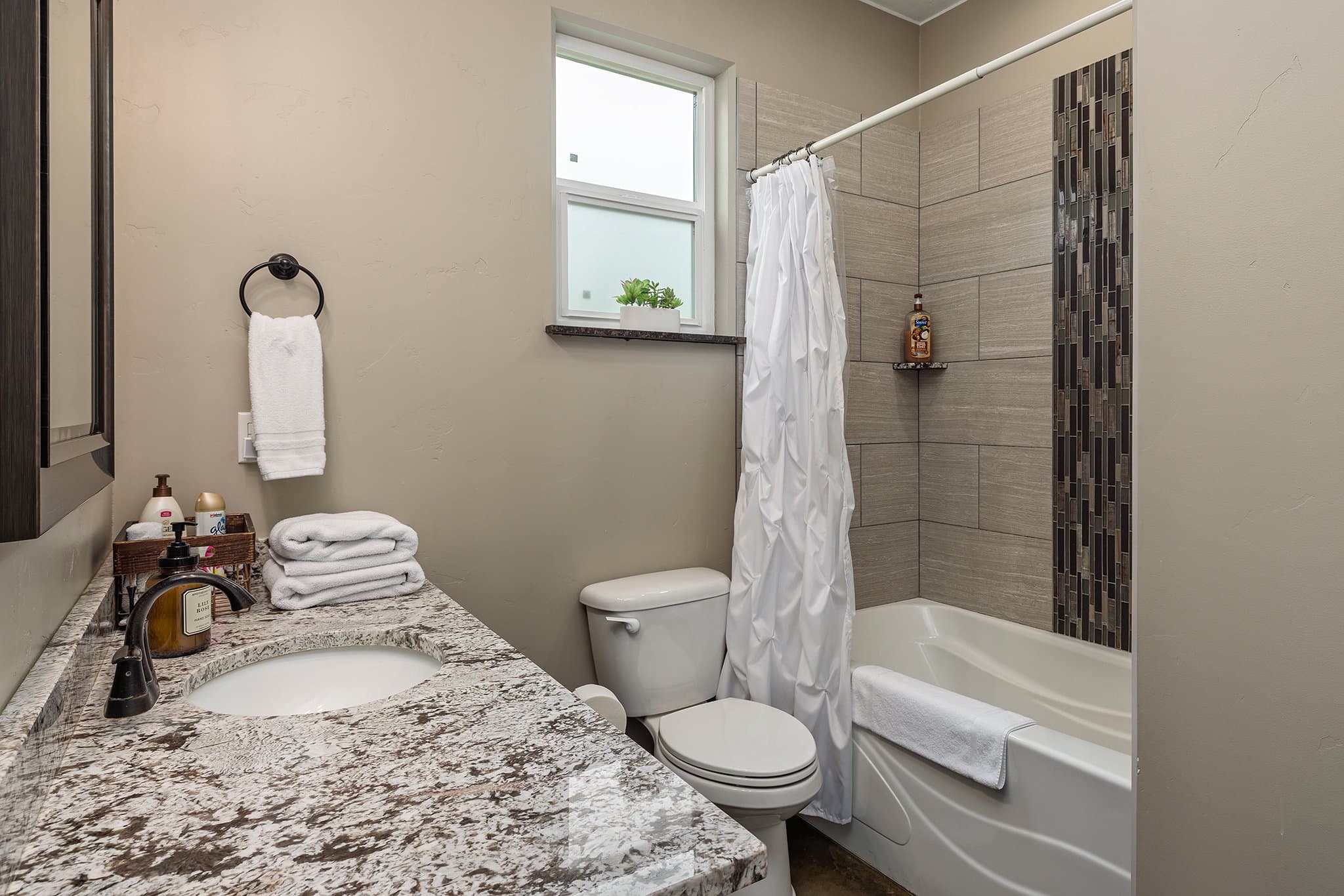 Wasilla Apartment: Stoneridge Place - 761 W Seldon Road