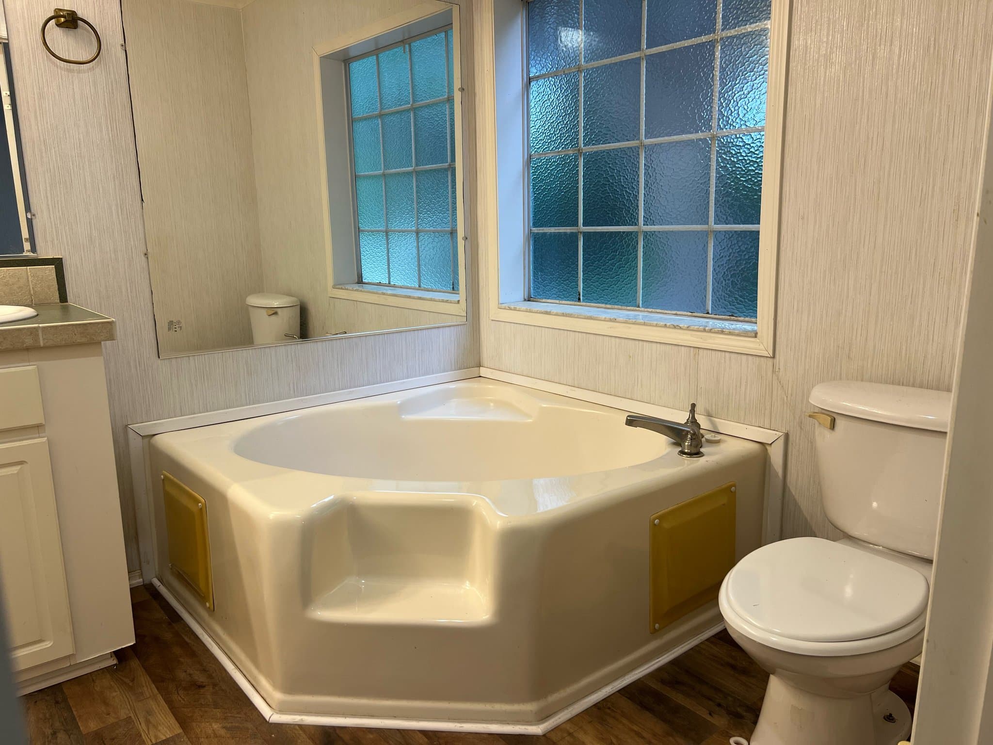 Cocoa House: 403 Seahorse lane