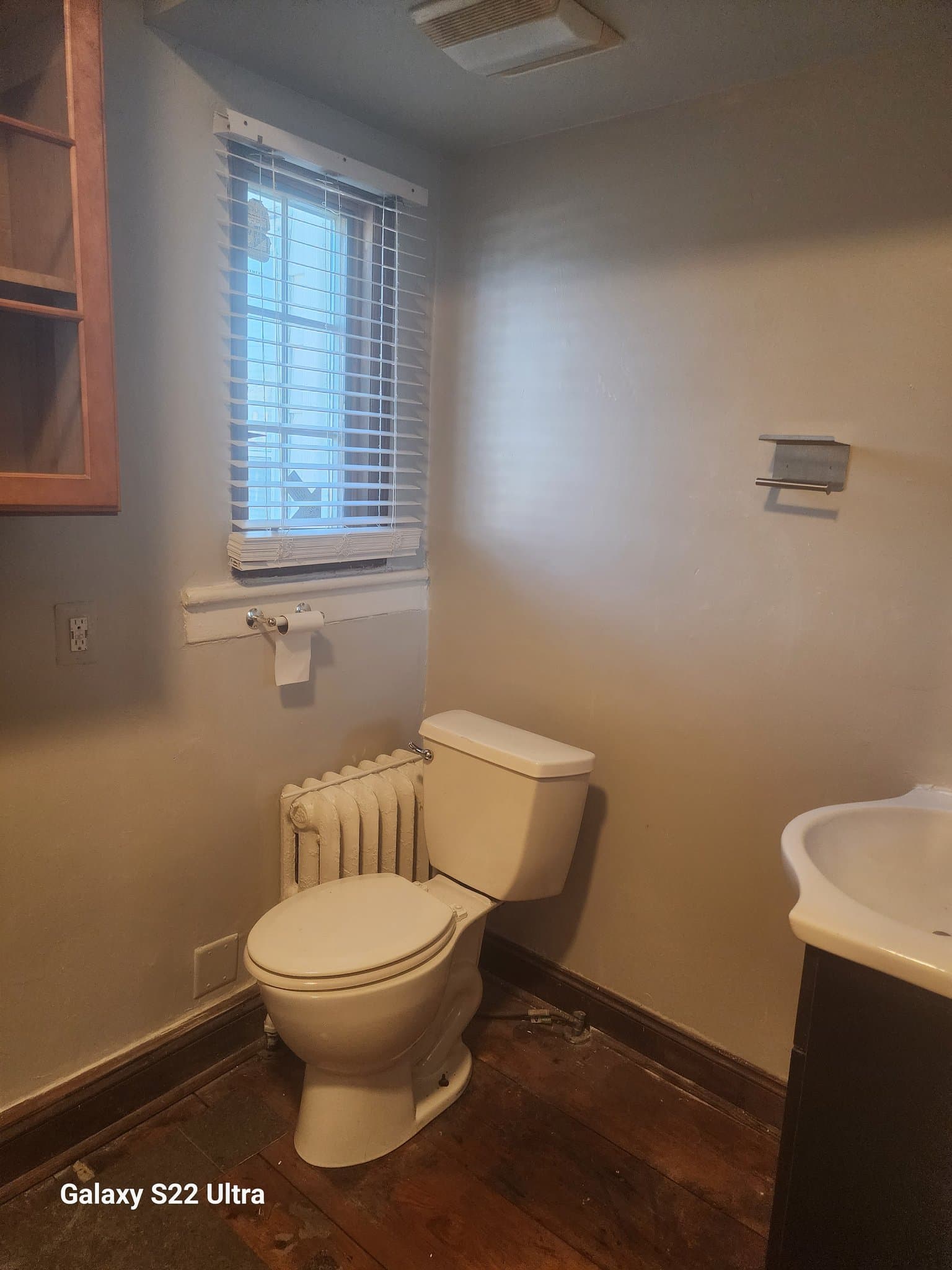 Easton Apartment: 124 N.13 th