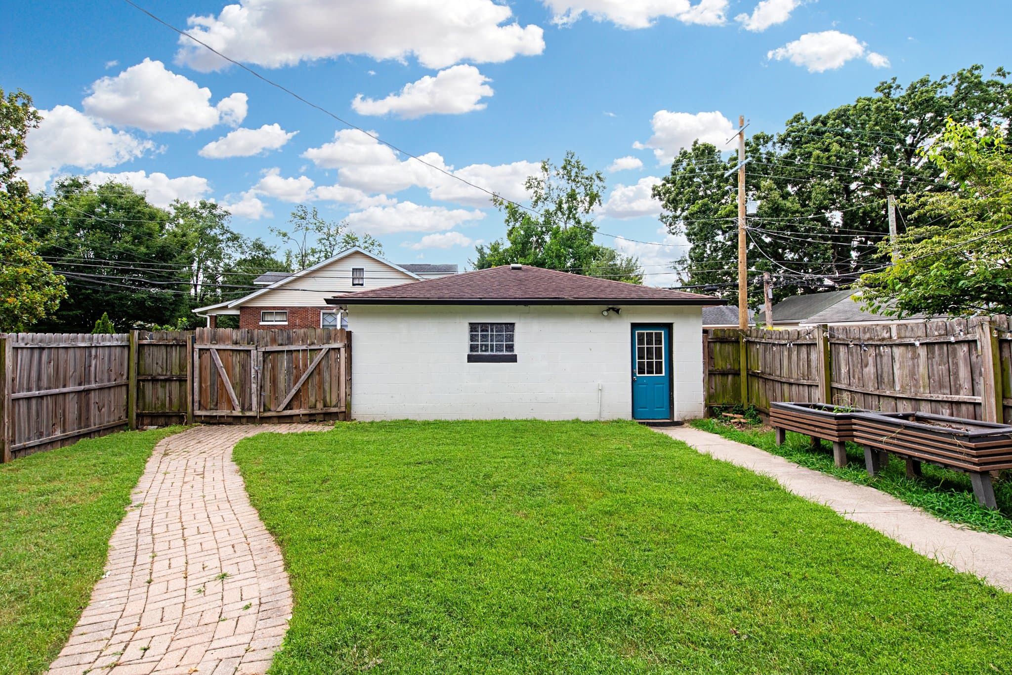 Louisville House: 534 Eastern Parkway