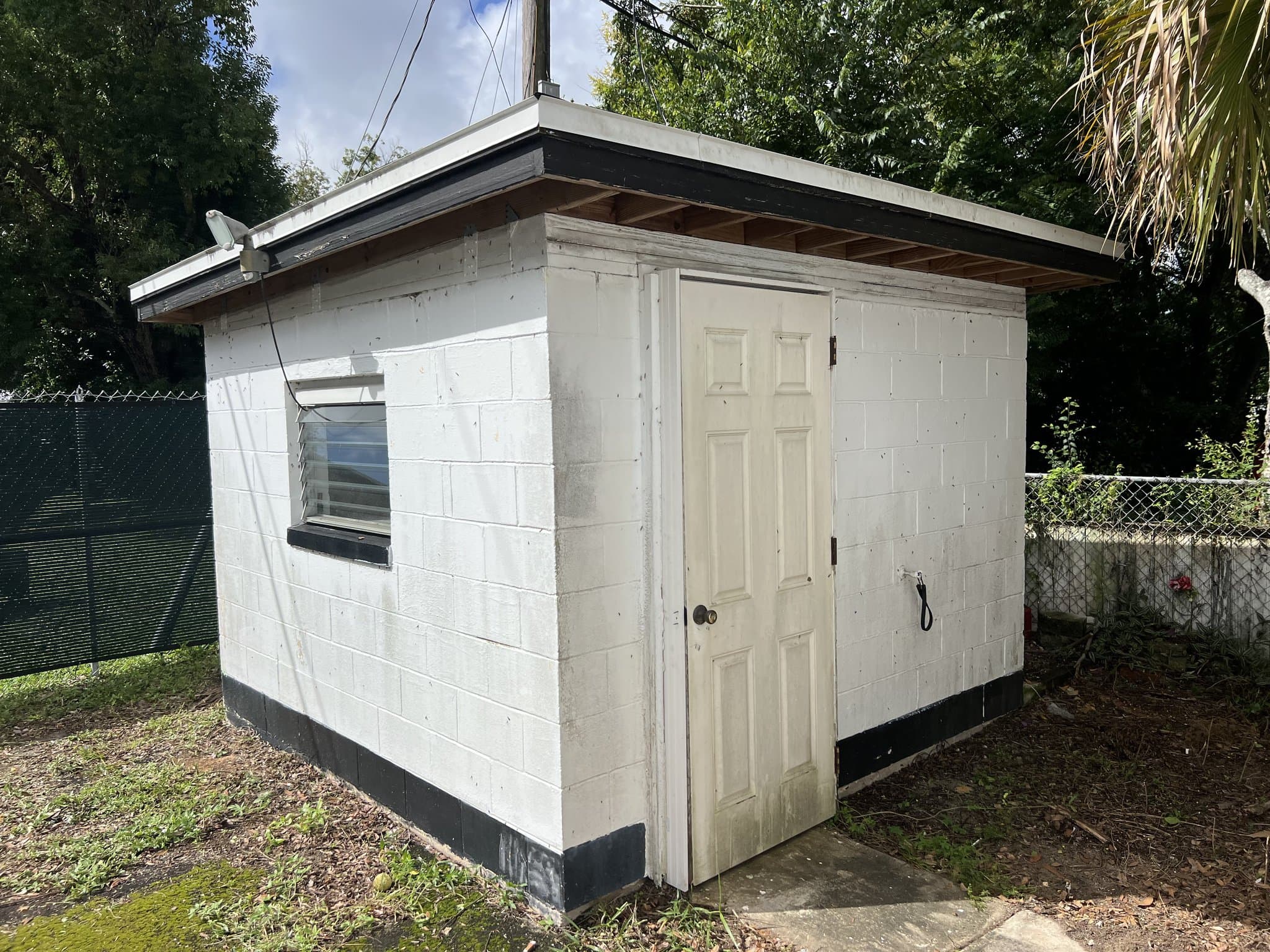Cocoa House: 403 Seahorse lane