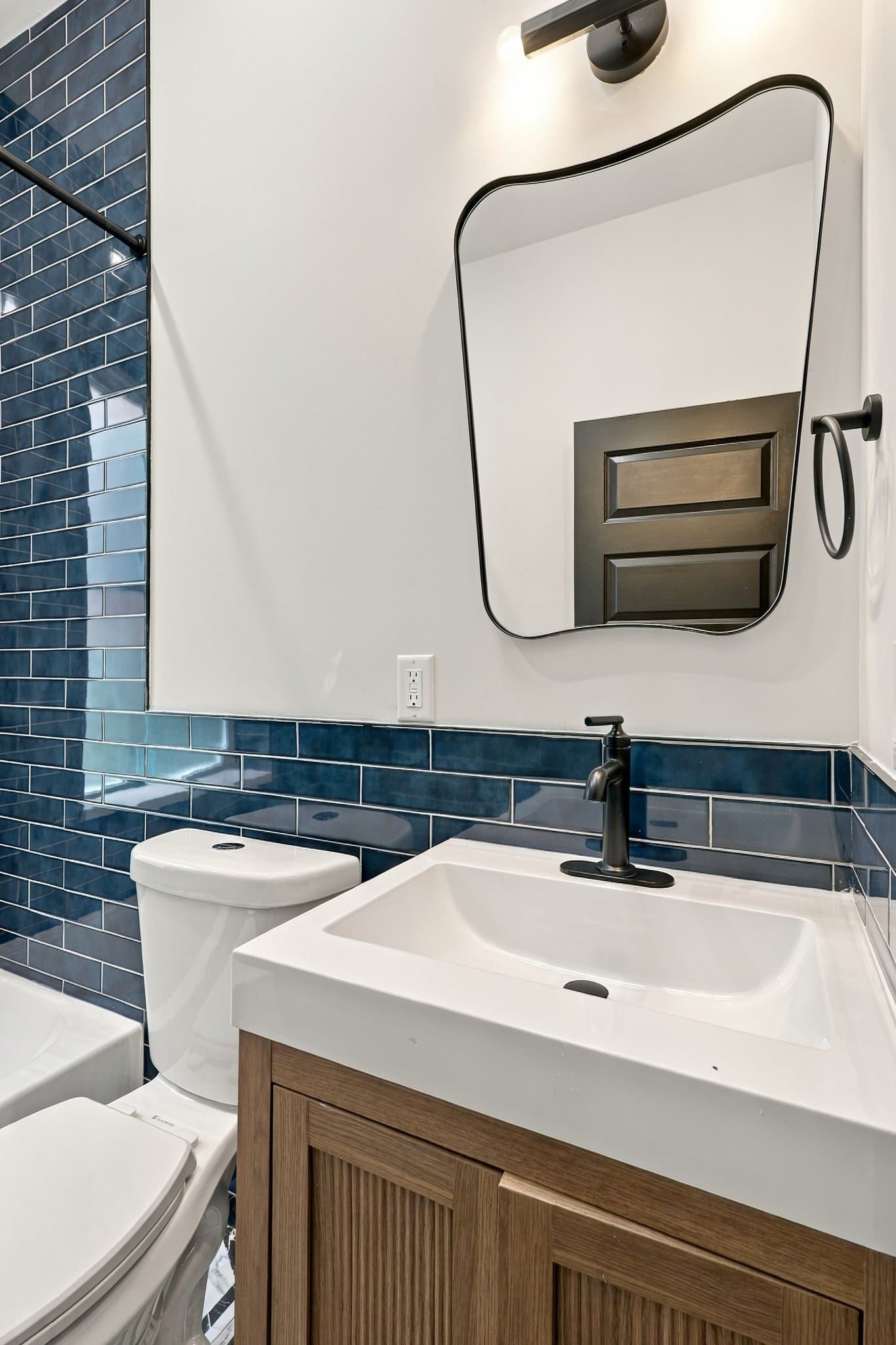 Philadelphia Apartment: 2434 N 33rd St