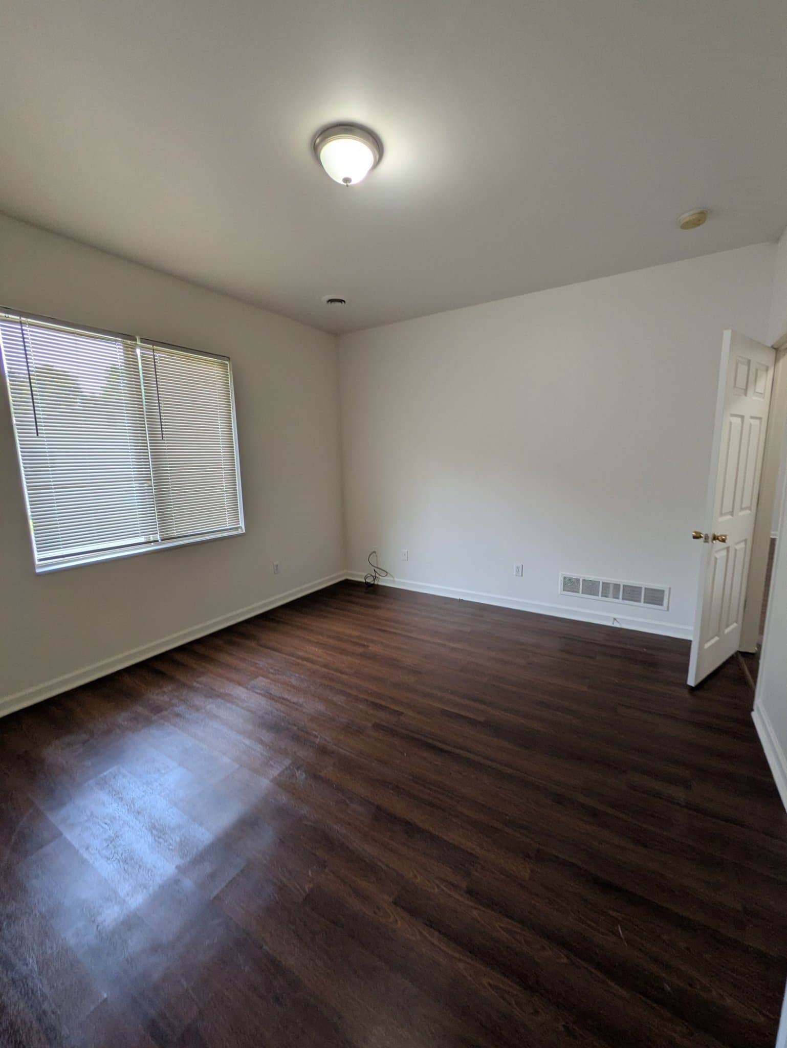 Belleville Multiplex: 440 Robbe Avenue